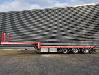 SEMI TRAILER / 3 AXLE - SAF